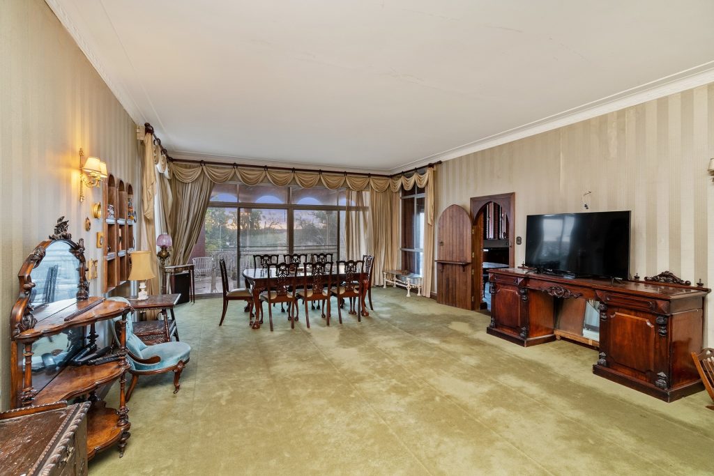 43 Wade Avenue, Leeton NSW 2705 - photo 8