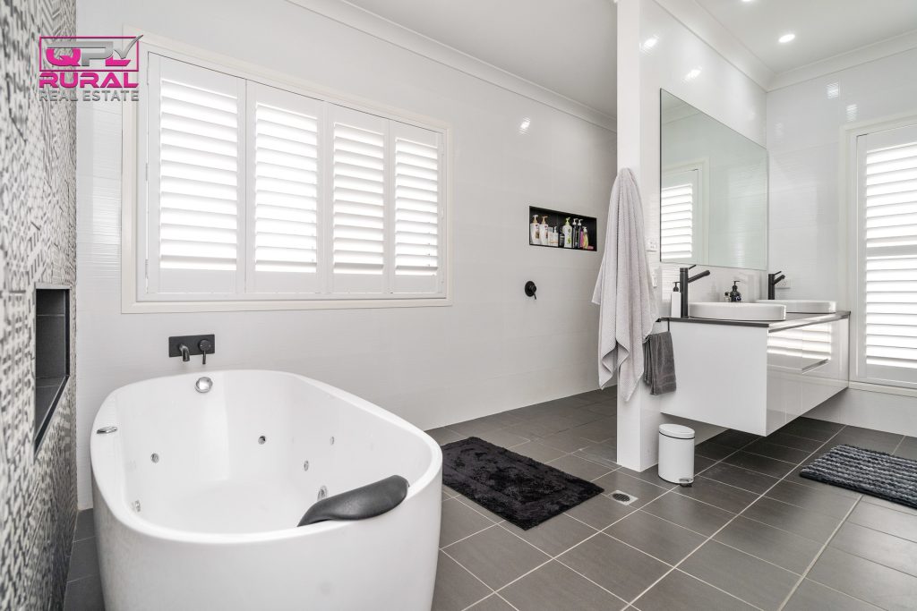 3A Evatt Street, Temora NSW 2666 - photo 14