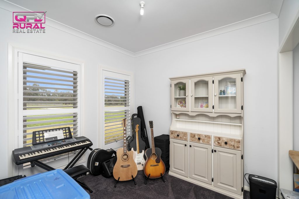 3A Evatt Street, Temora NSW 2666 - photo 22