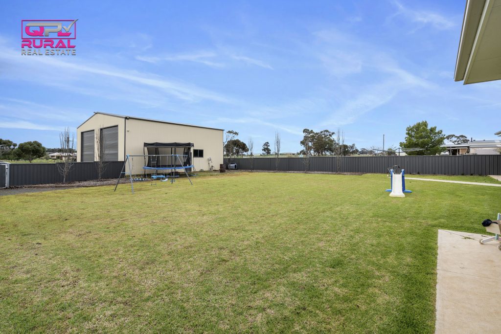 3A Evatt Street, Temora NSW 2666 - photo 25