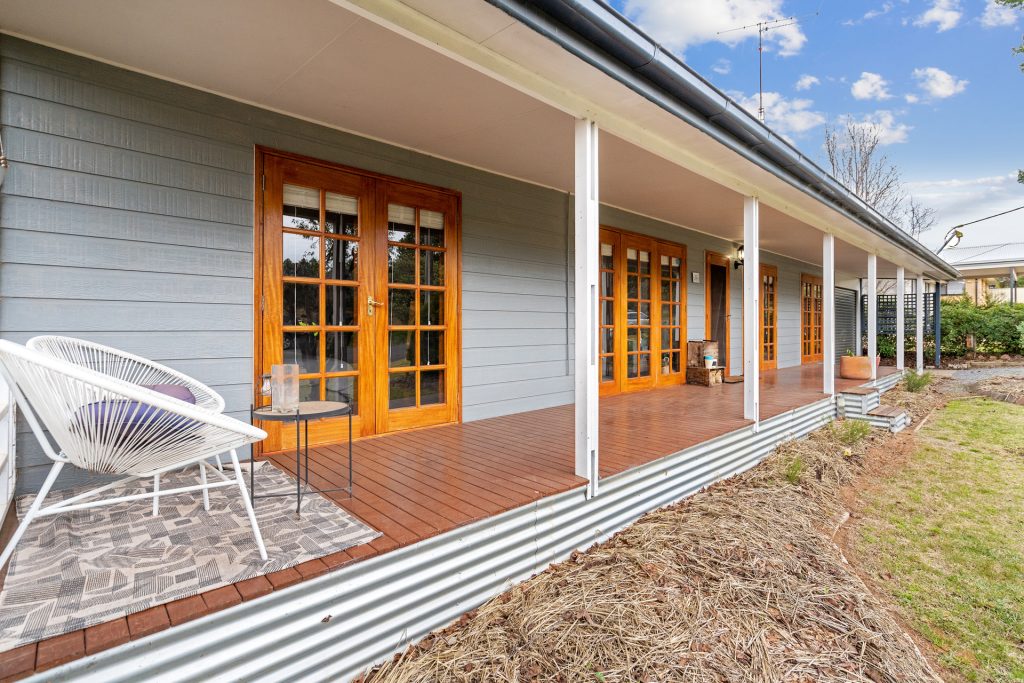 12 Broad Street, Narrandera NSW 2700 - photo 2
