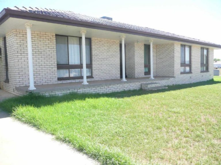 60 Boundary Road, Narrandera NSW 2700 - McGrath Riverina