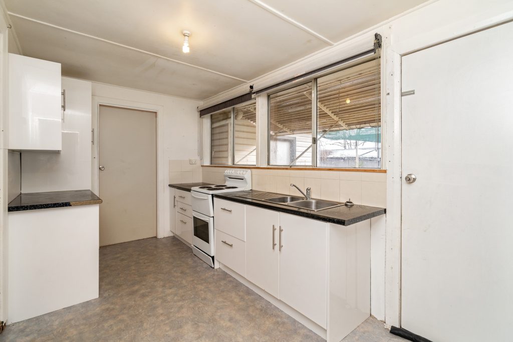 28 May Street, Narrandera NSW 2700 - photo 2