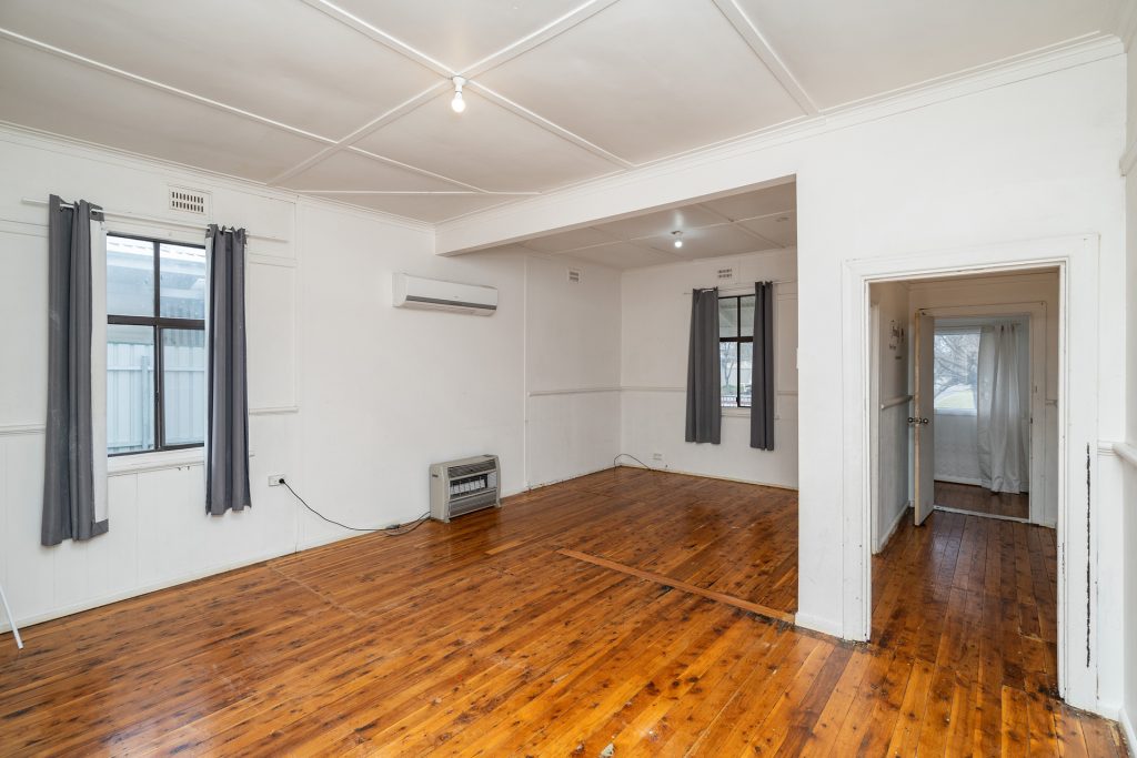 28 May Street, Narrandera NSW 2700 - photo 5