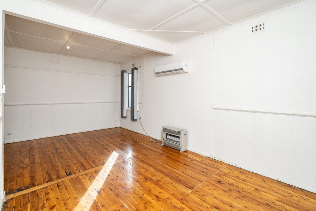 28 May Street, Narrandera NSW 2700 - photo 6