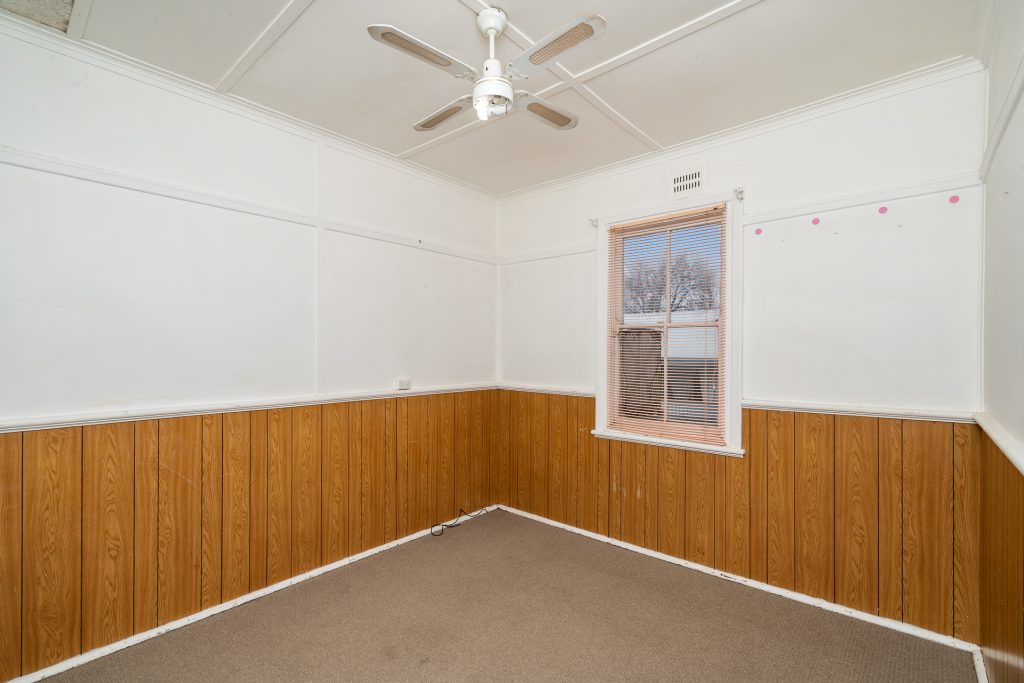 28 May Street, Narrandera NSW 2700 - photo 8