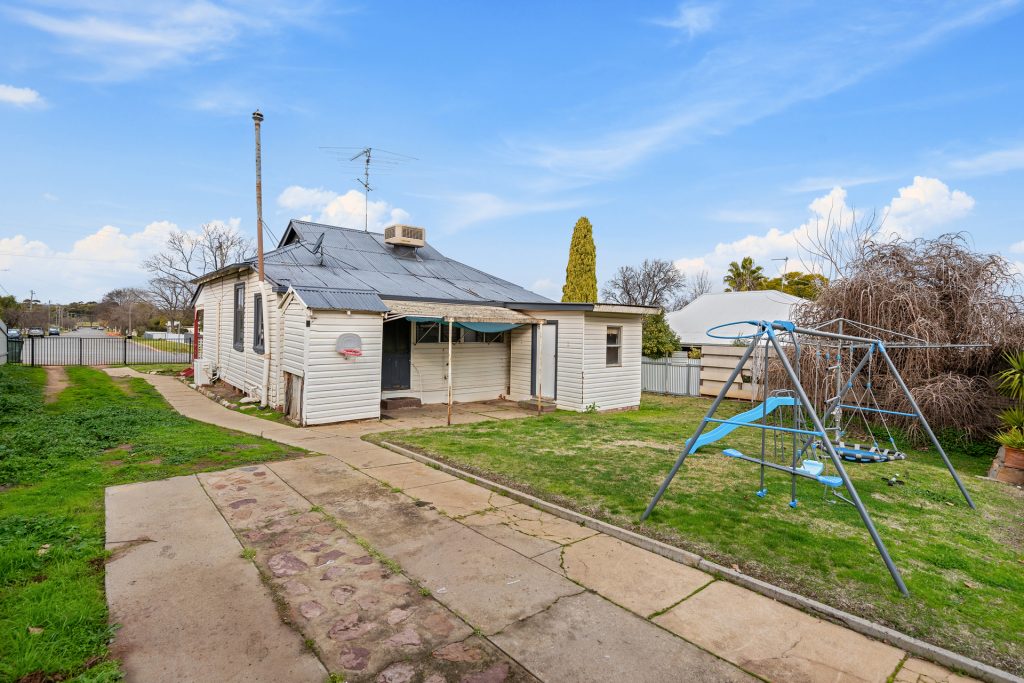 28 May Street, Narrandera NSW 2700 - photo 10