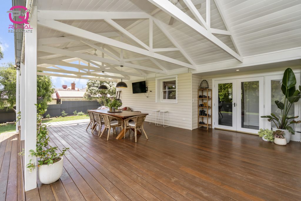 162 Victoria Street, Temora NSW 2666 - photo 19