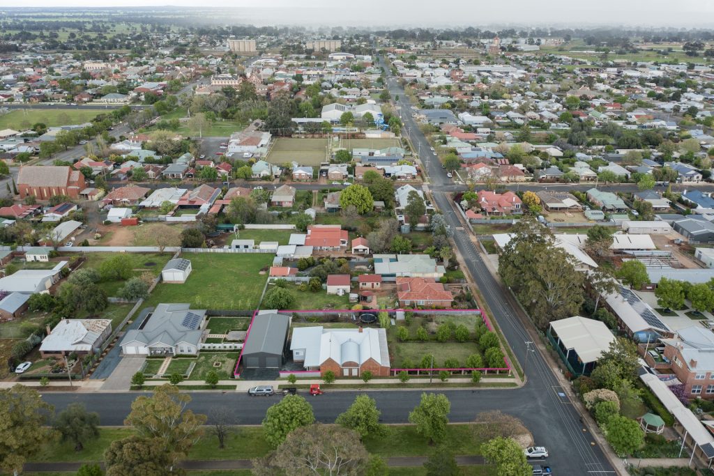 156 Anzac Street, Temora NSW 2666 - photo 2
