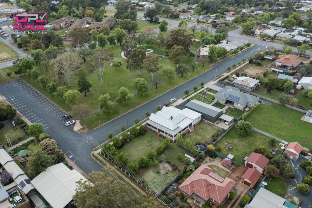 156 Anzac Street, Temora NSW 2666 - photo 5