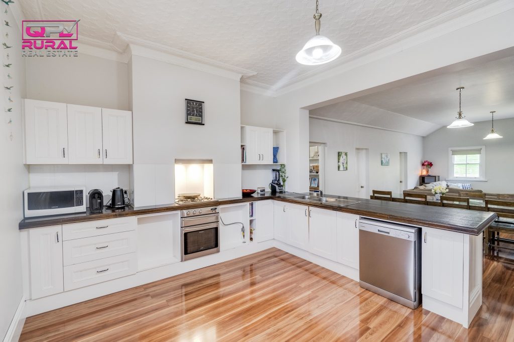 156 Anzac Street, Temora NSW 2666 - photo 8