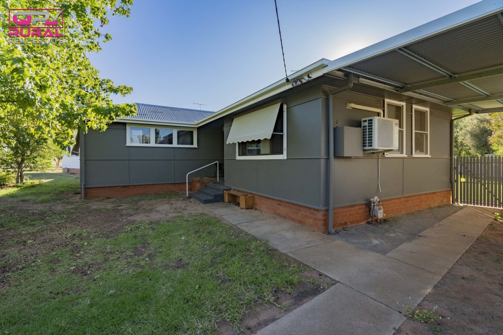 3 Elizabeth Street, Narrandera NSW 2700 - McGrath Riverina