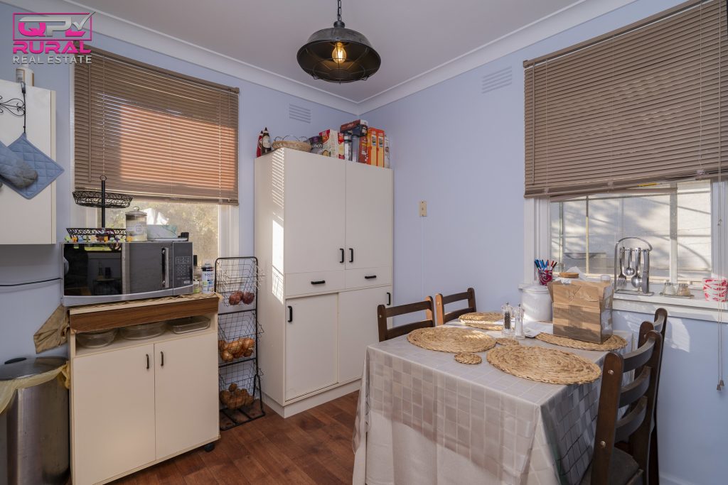 3 Elizabeth Street, Narrandera NSW 2700 - photo 5