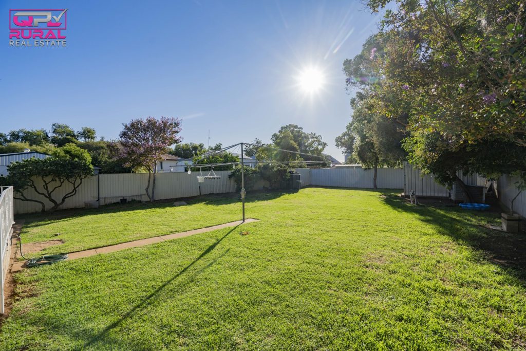 3 Elizabeth Street, Narrandera NSW 2700 - photo 8