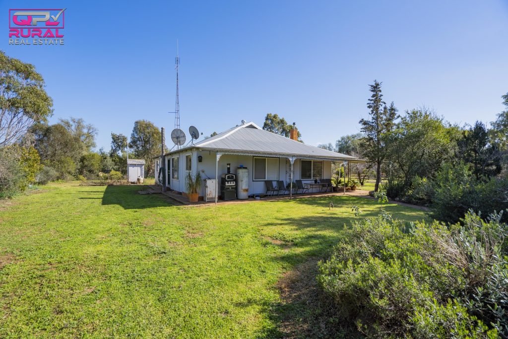 586 South Yalgogrin Road, Barellan NSW 2665 - photo 18