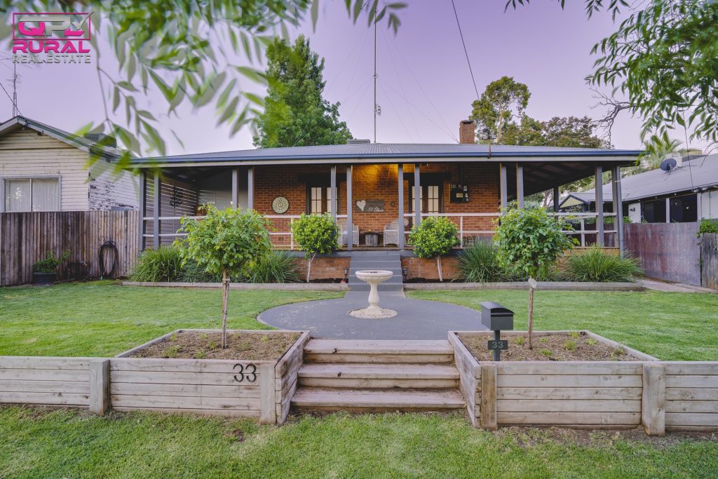 33 Elwin Street, Narrandera NSW 2700 - McGrath Riverina