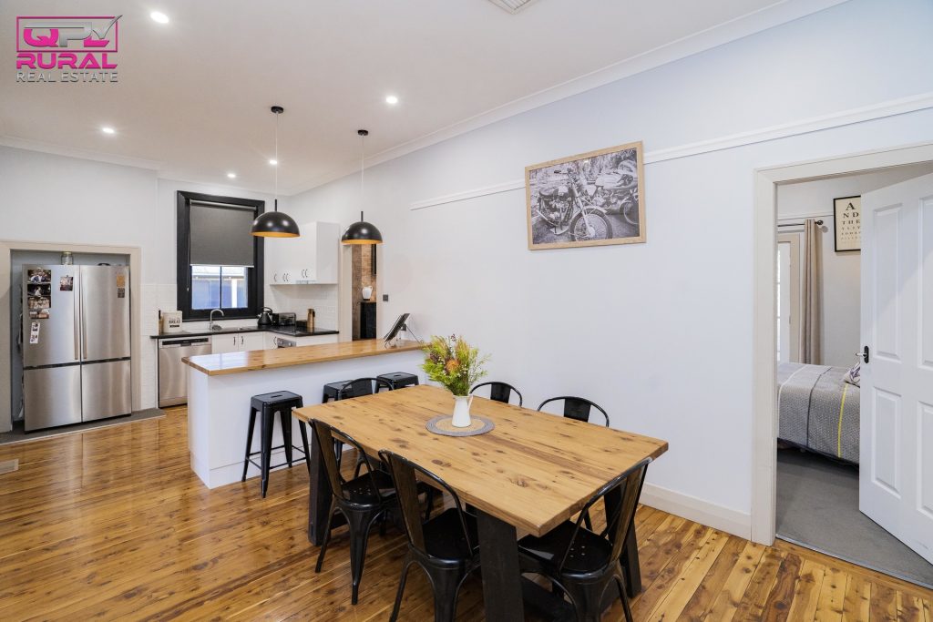 33 Elwin Street, Narrandera NSW 2700 - photo 5
