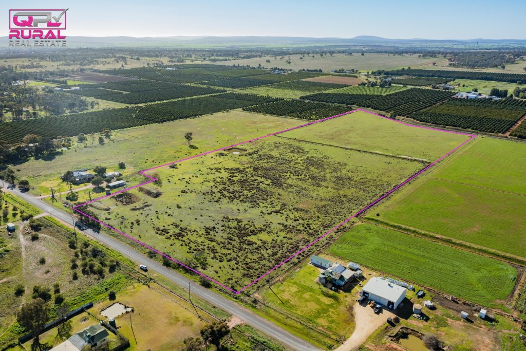 125 Canal Road, Leeton NSW 2705 - photo 5