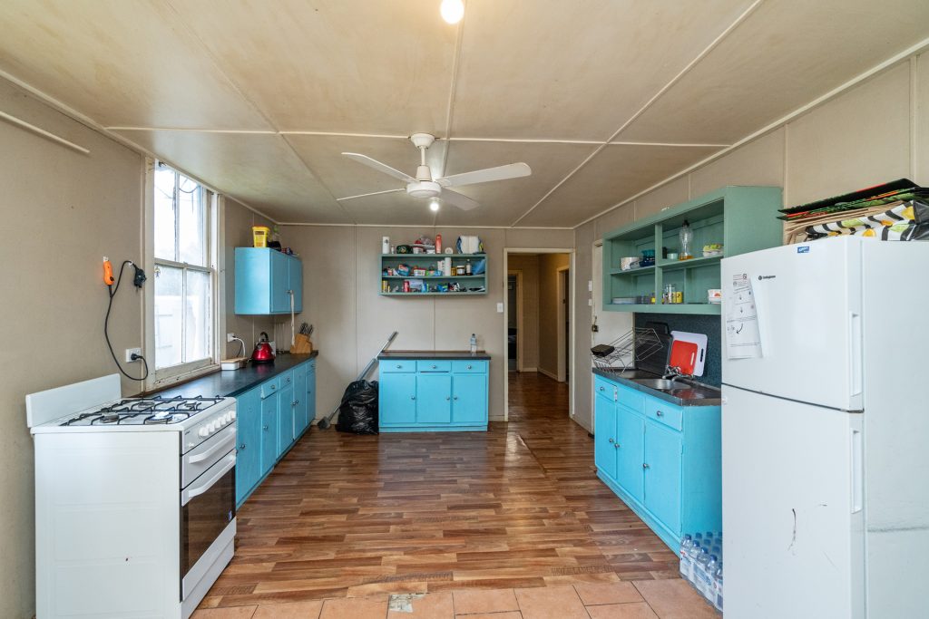 11 Ashton Street, Narrandera NSW 2700 - photo 3