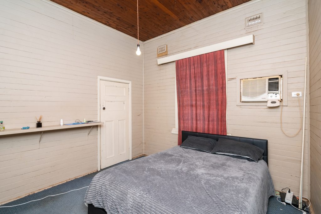 11 Ashton Street, Narrandera NSW 2700 - photo 5