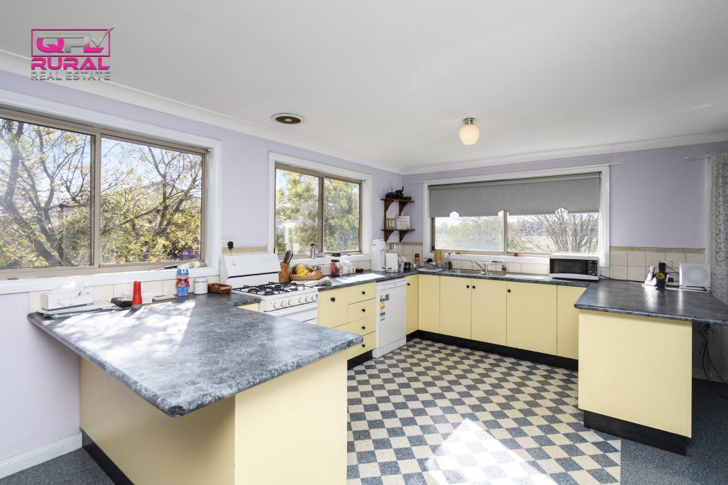 84 Lonnie Road, Leeton NSW 2705 - photo 5