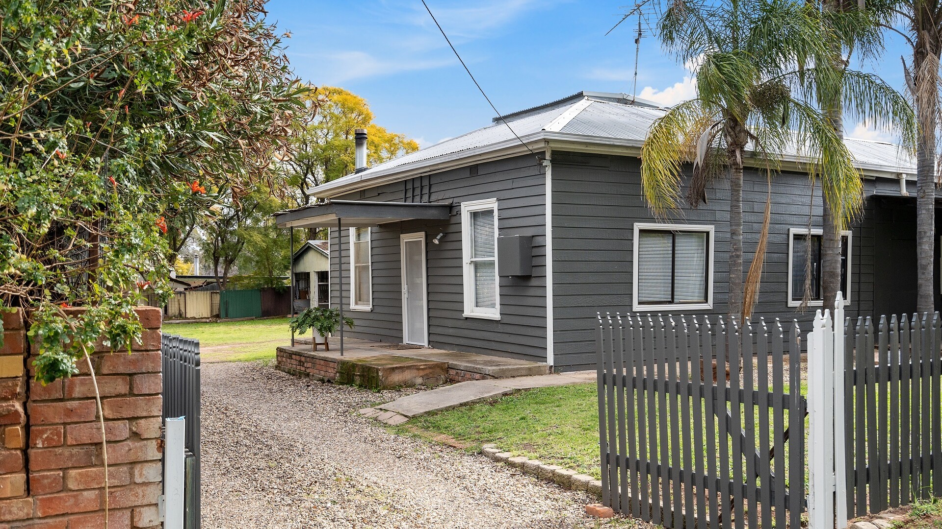 10 Carolan Place, Narrandera NSW 2700 - McGrath Riverina