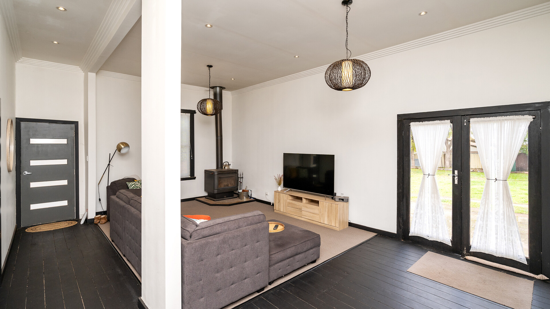 10 Carolan Place, Narrandera NSW 2700 - photo 8
