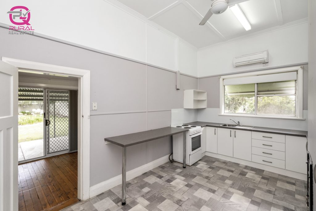 122 Britannia Street, Temora NSW 2666 - photo 15