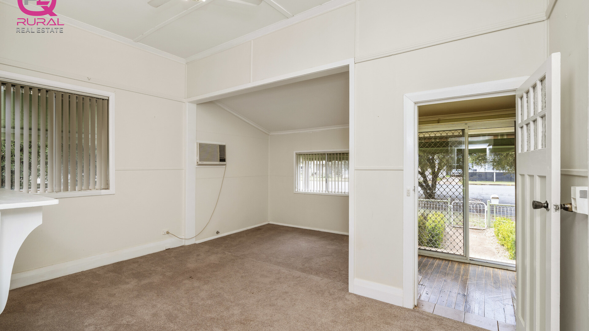 122 Britannia Street, Temora NSW 2666 - photo 7