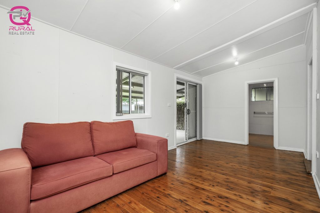 122 Britannia Street, Temora NSW 2666 - photo 8