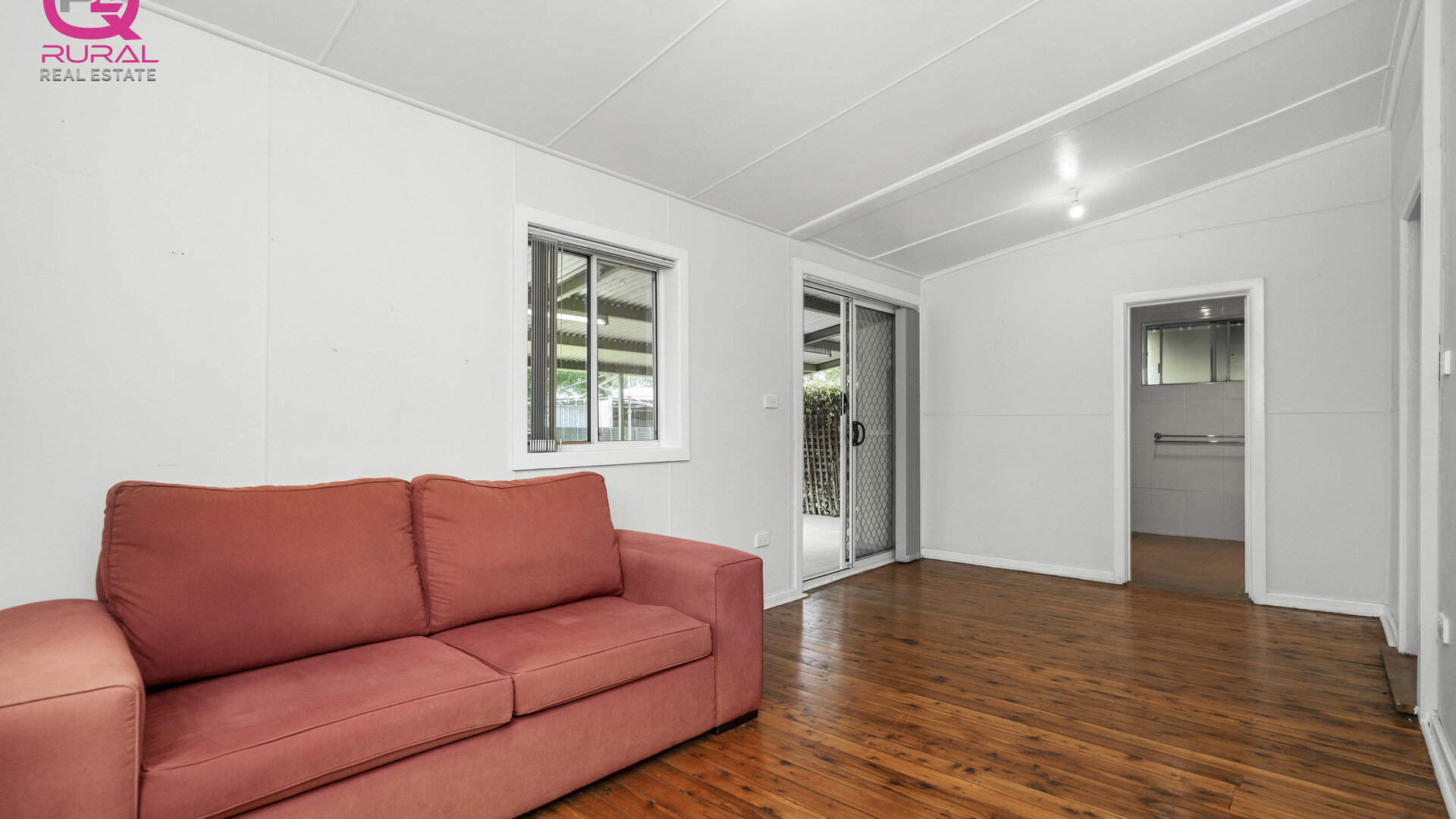 122 Britannia Street, Temora NSW 2666 - photo 8
