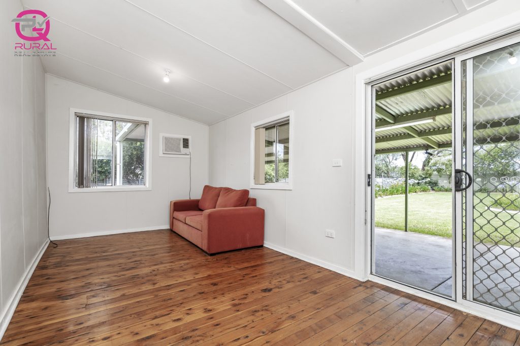 122 Britannia Street, Temora NSW 2666 - photo 9