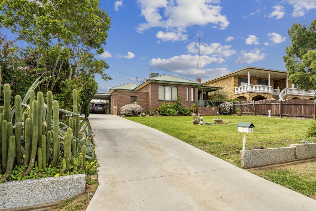 11 Myrtle Street, Narrandera NSW 2700 - McGrath Riverina