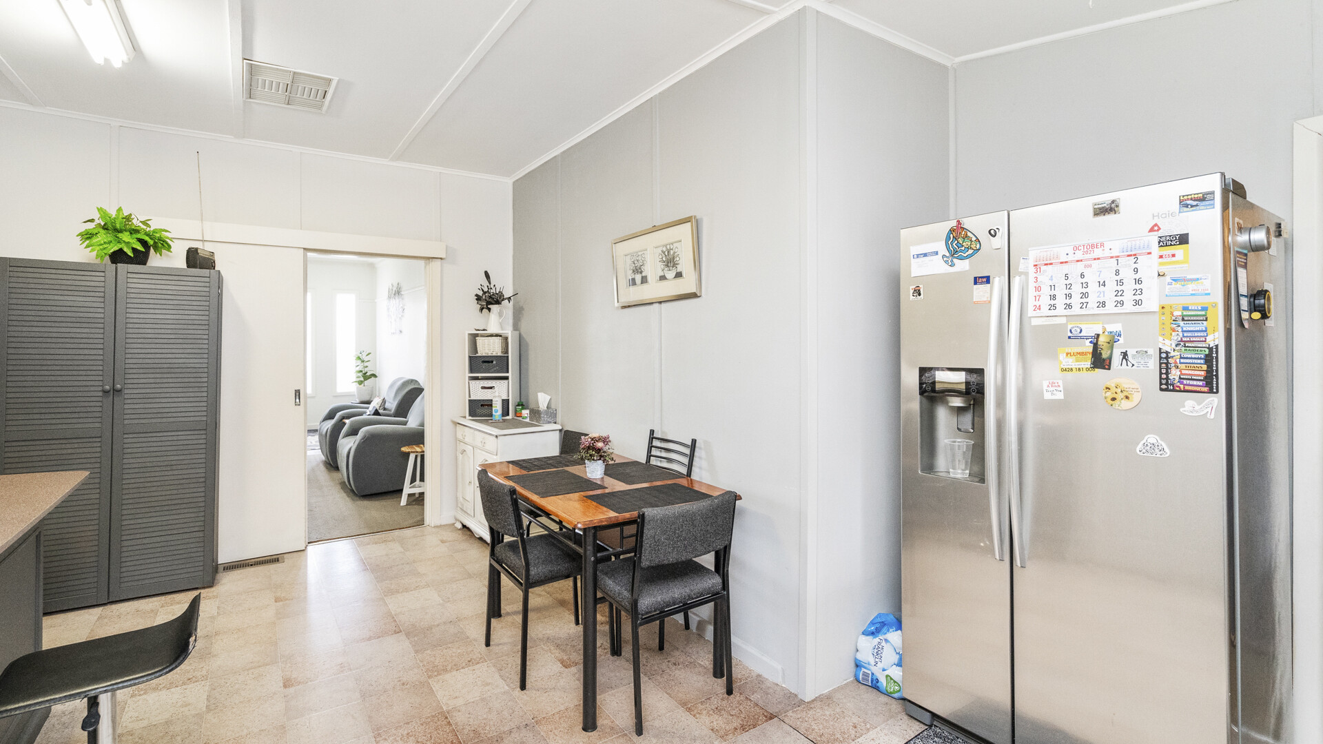 11 Myrtle Street, Narrandera NSW 2700 - photo 8