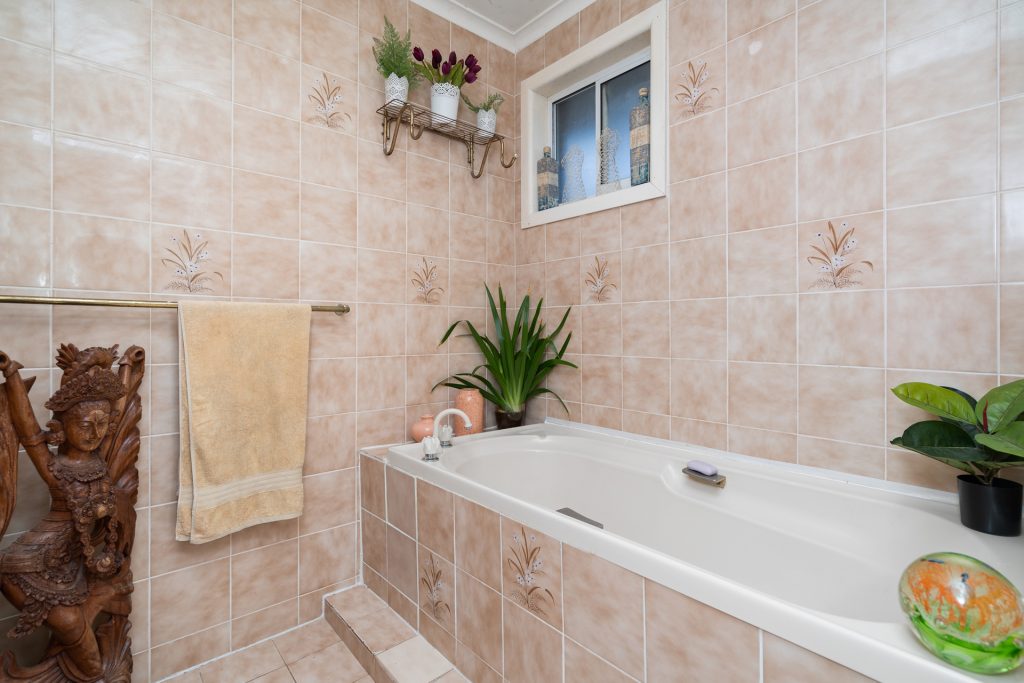 76 Boundary Road, Narrandera NSW 2700 - photo 13
