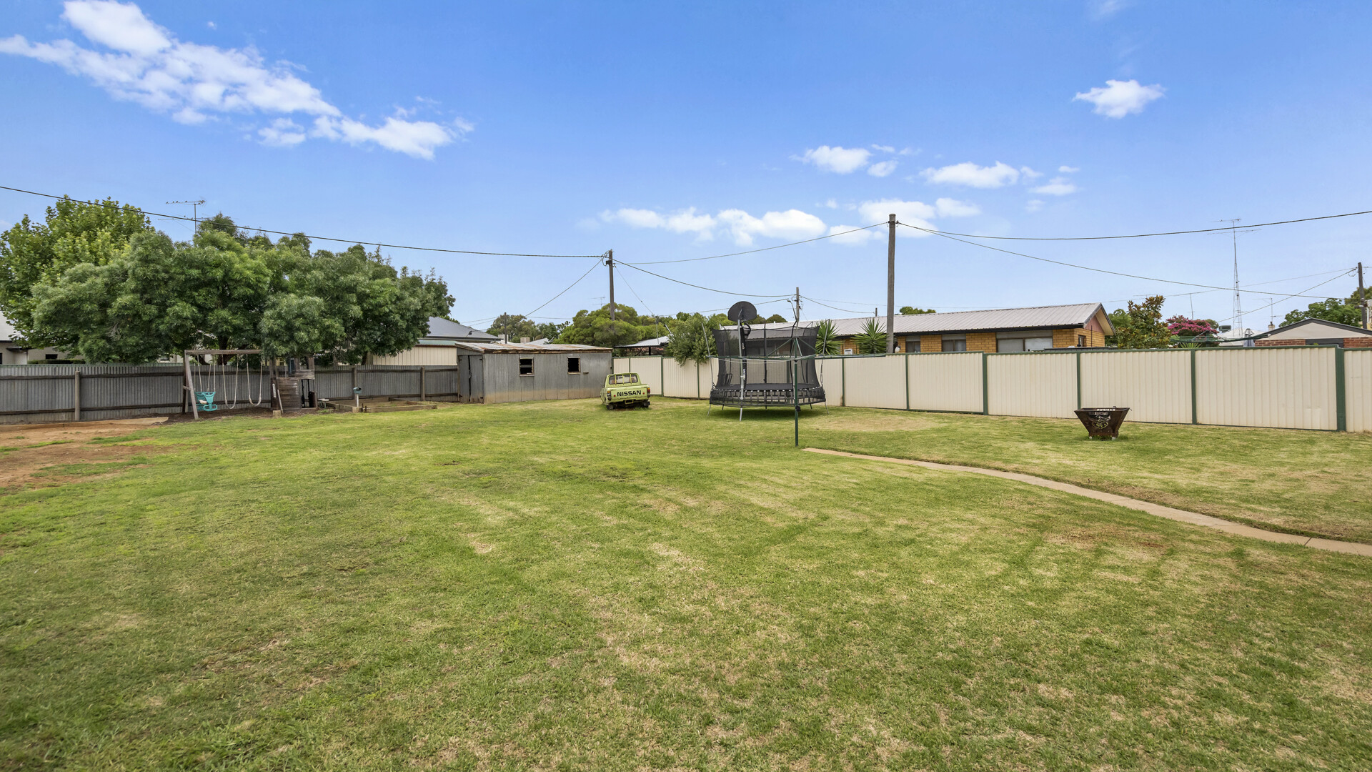 147 Palm Avenue, Leeton NSW 2705 - photo 11