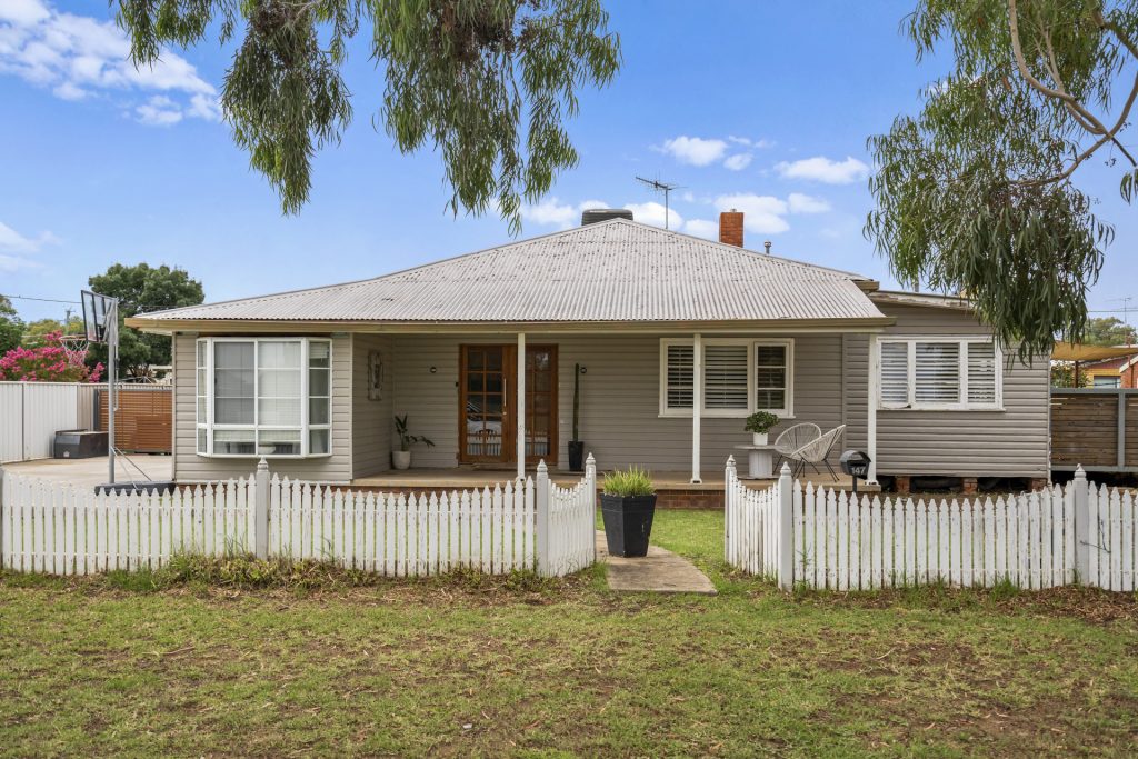 147 Palm Avenue, Leeton NSW 2705 - McGrath Riverina