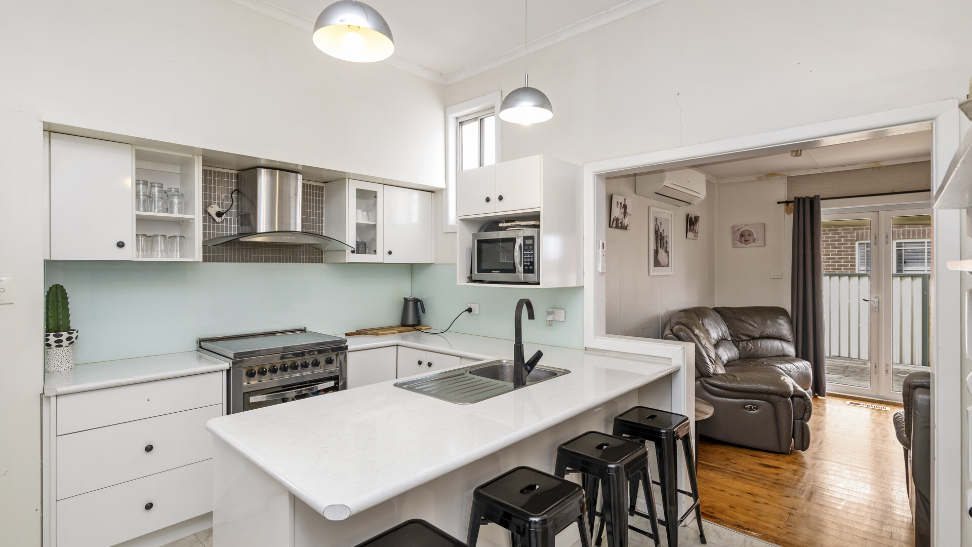 147 Palm Avenue, Leeton NSW 2705 - photo 5