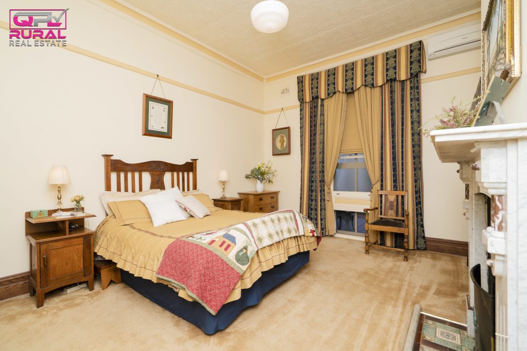 14 Redmond Street, Temora NSW 2666 - photo 11