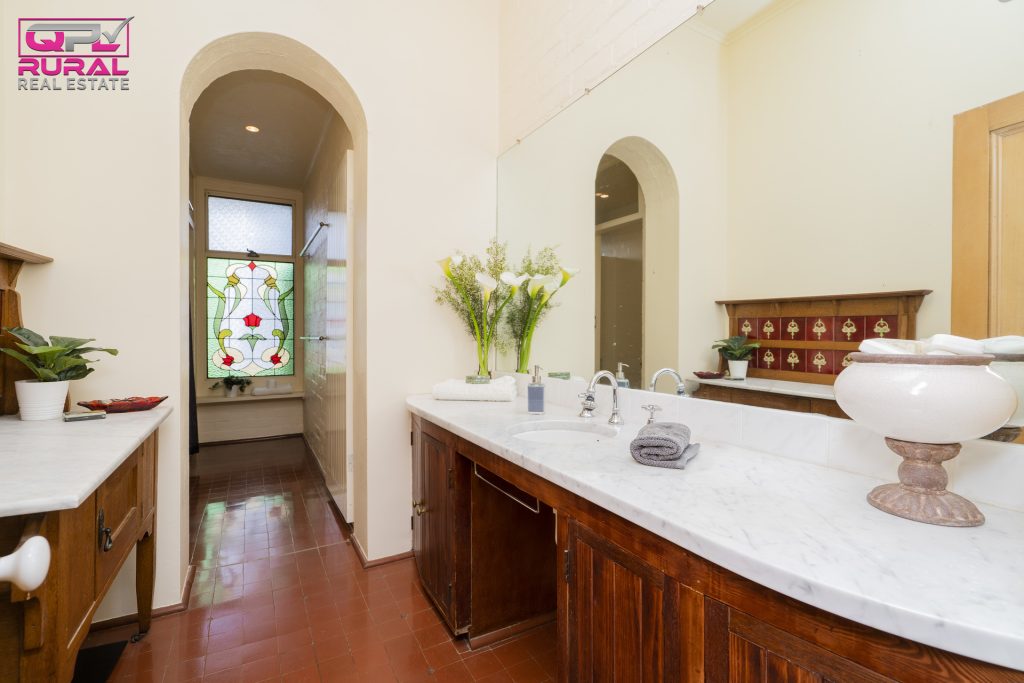 14 Redmond Street, Temora NSW 2666 - photo 14