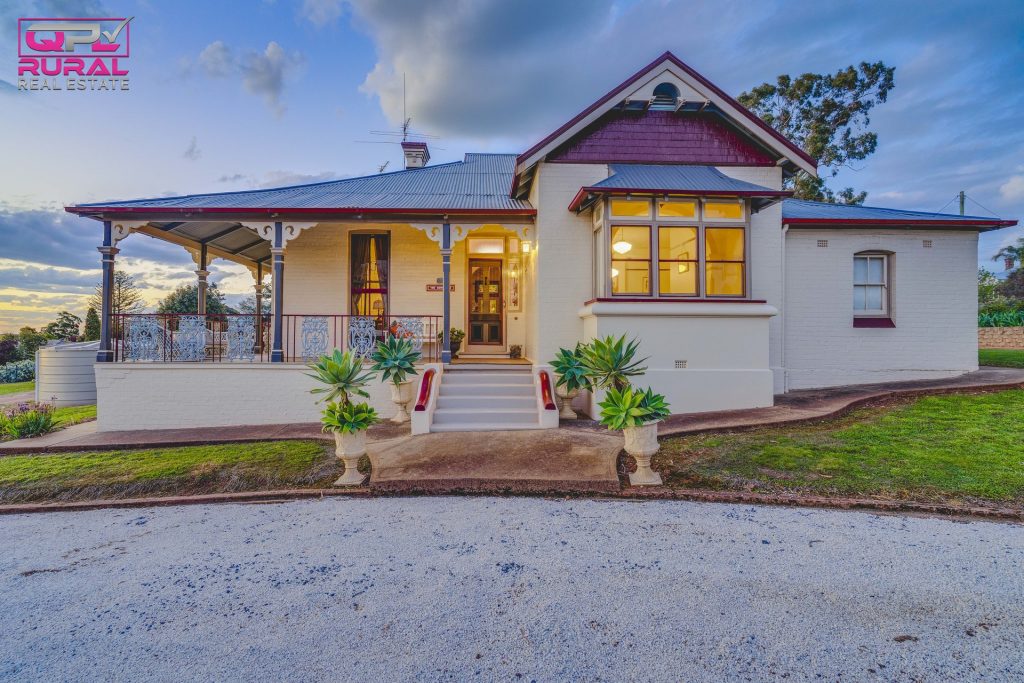 14 Redmond Street, Temora NSW 2666 - photo 24
