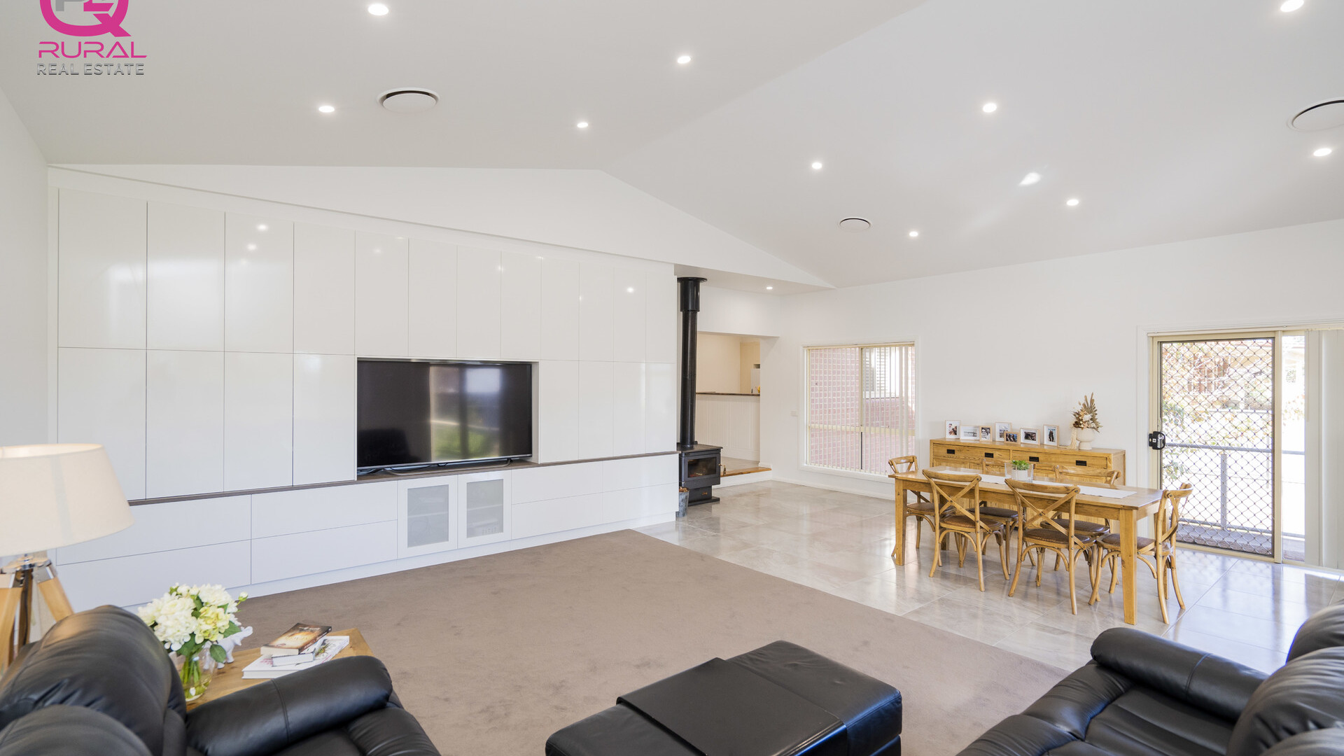 135 Anzac Street, Temora NSW 2666 - photo 2