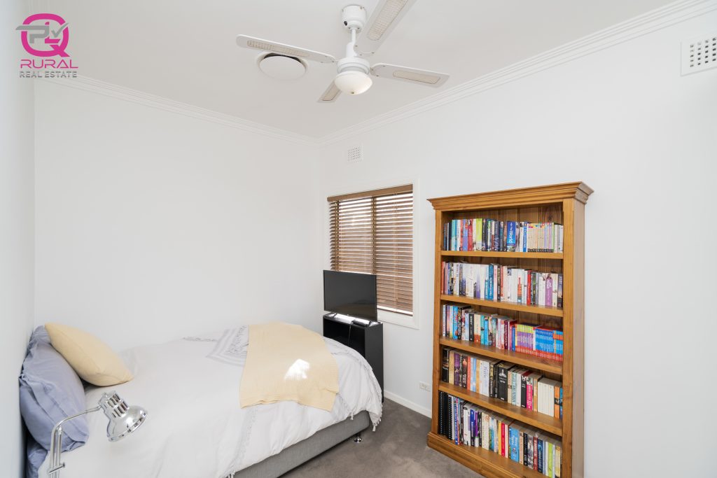 135 Anzac Street, Temora NSW 2666 - photo 14