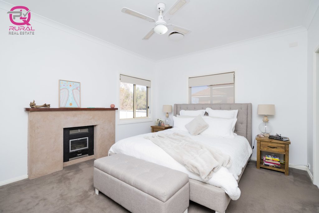 135 Anzac Street, Temora NSW 2666 - photo 8