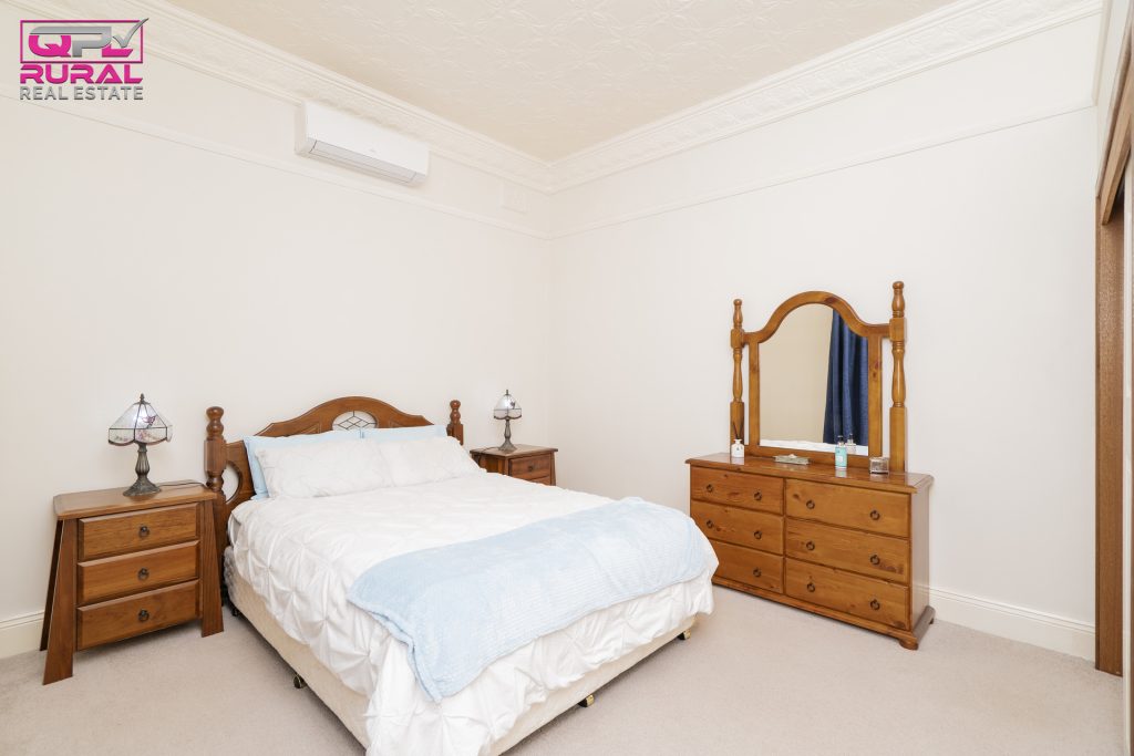 77 Haig Street, Temora NSW 2666 - photo 12