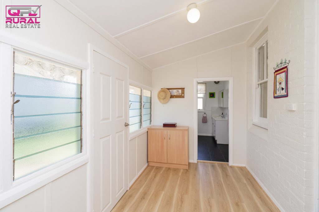 77 Haig Street, Temora NSW 2666 - photo 15