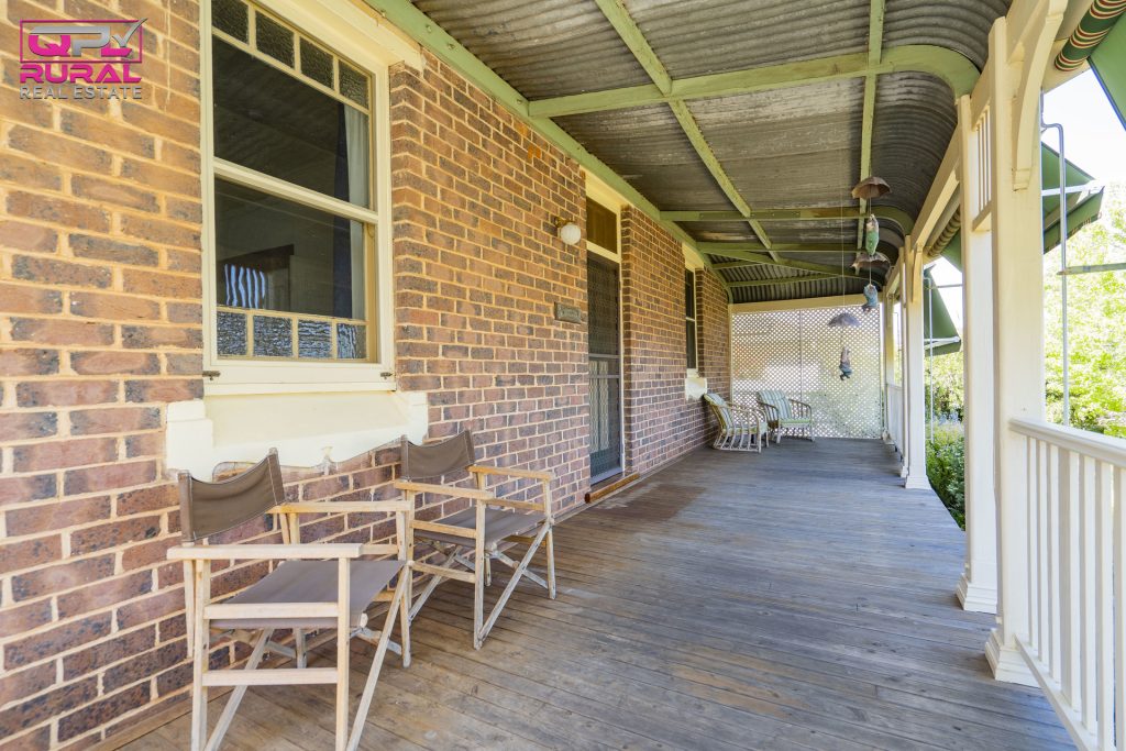 77 Haig Street, Temora NSW 2666 - photo 3