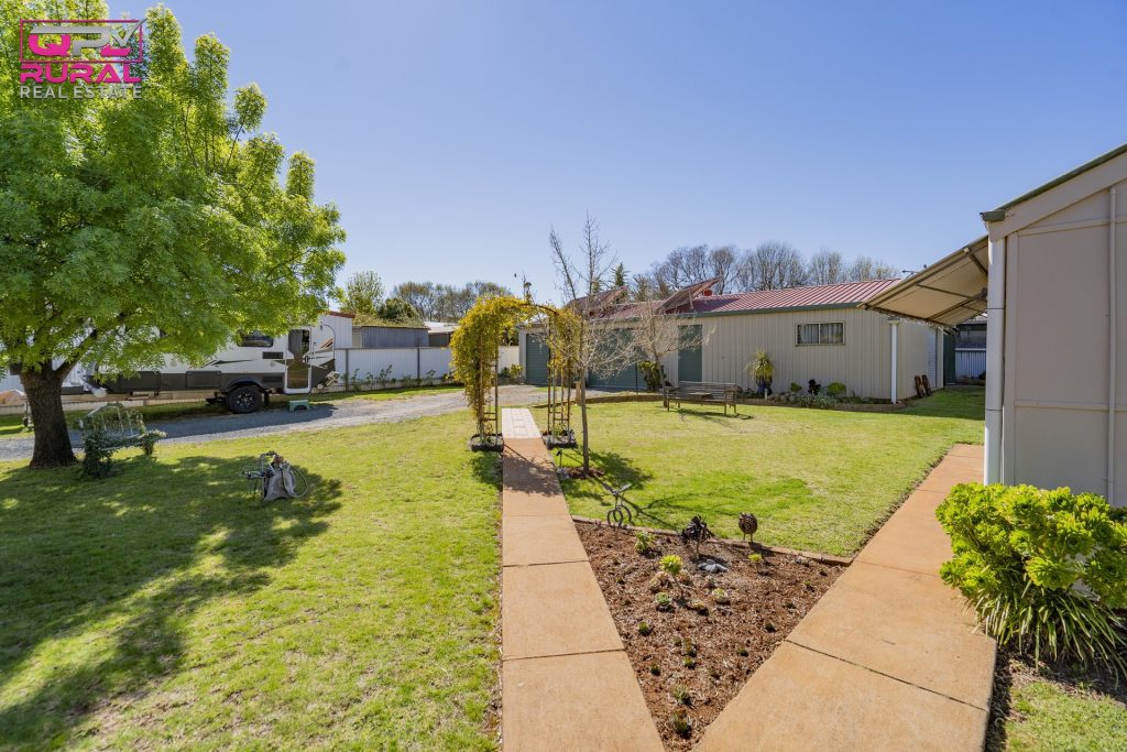 77 Haig Street, Temora NSW 2666 - photo 22