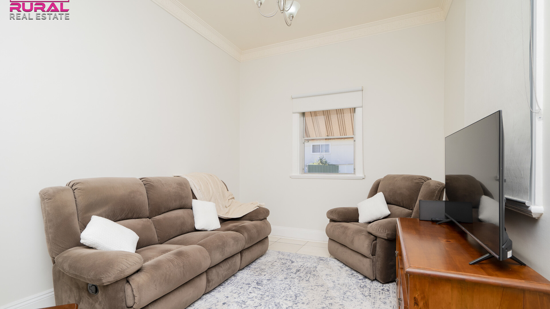 77 Haig Street, Temora NSW 2666 - photo 9
