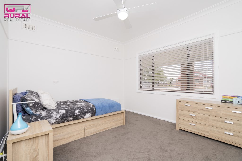 123 Polaris Street, Temora NSW 2666 - photo 15